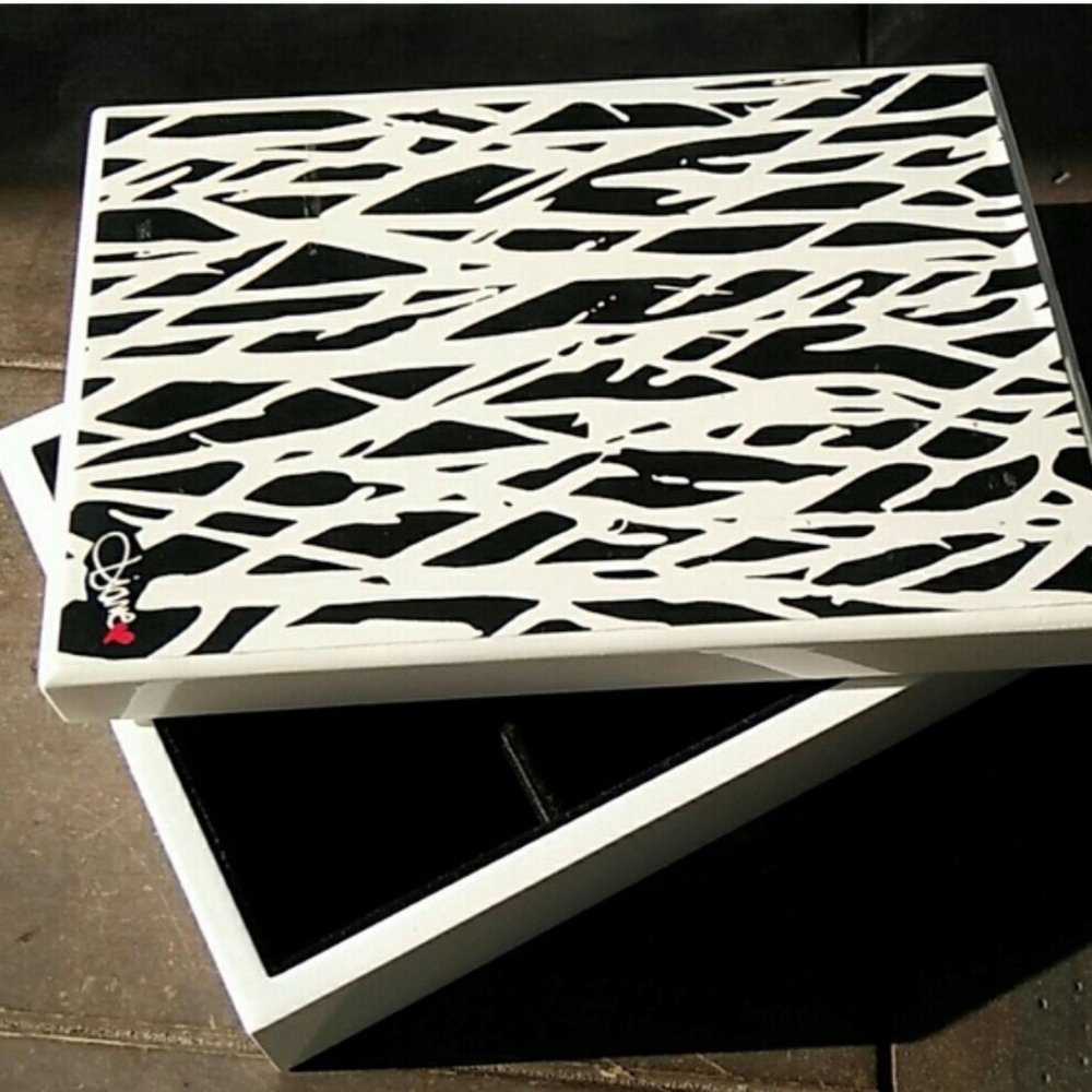 Limited Edition Diane Von Furstenberg x Target x Neiman Marcus Jewelry Box